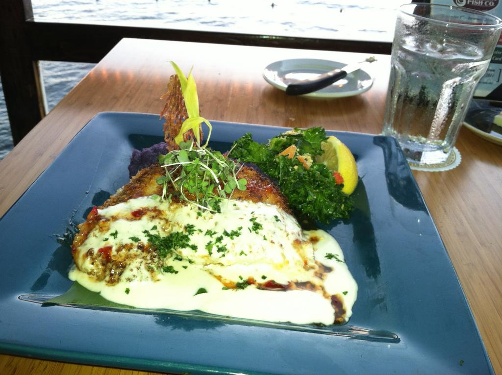 This was our last meal before heading to the airport to return home. Since we had an 11:00 PM red-eye flight, we drove back to Lahaina to eat at the Lahaina Fish Company. It was hard to eat this wonderful meal, knowing it would be our last for this trip!