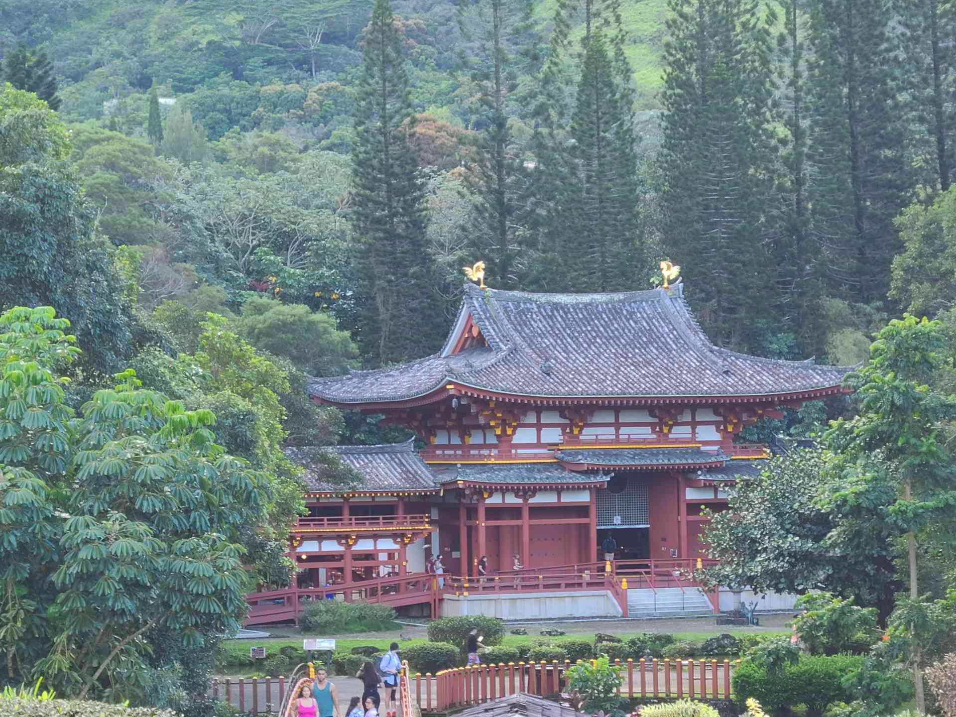 The gorgeous Japanese temple at the cemetery.
